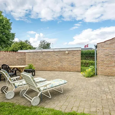 Two-bedroom In Prázdninový dům Broager