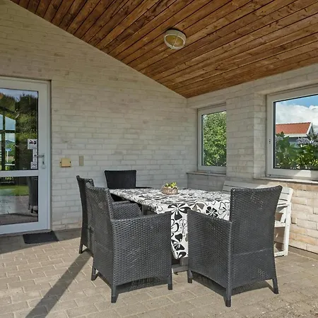 Prázdninový dům Two-bedroom In